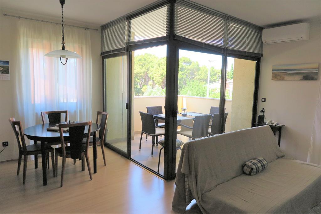 Apartment Lara Rovinj Buitenkant foto